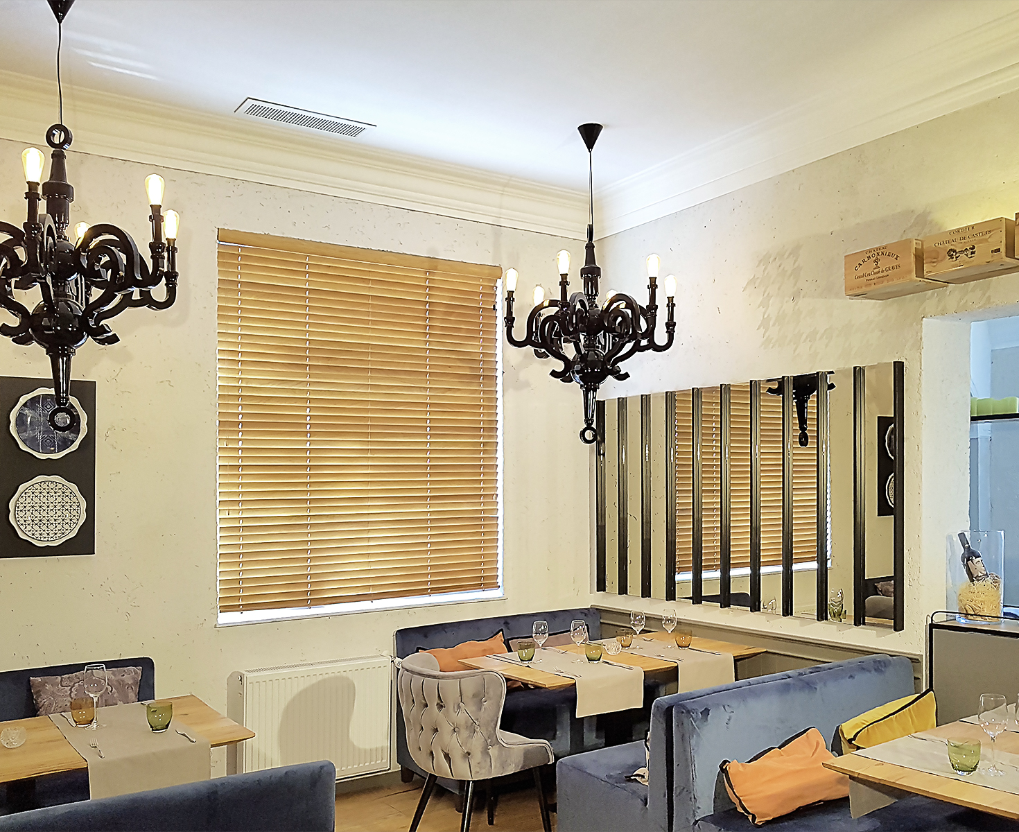 kott-venetian-blinds-s5-1470x1200 Jaluzea venetiana din lemn exotic de abachi - imagine 1